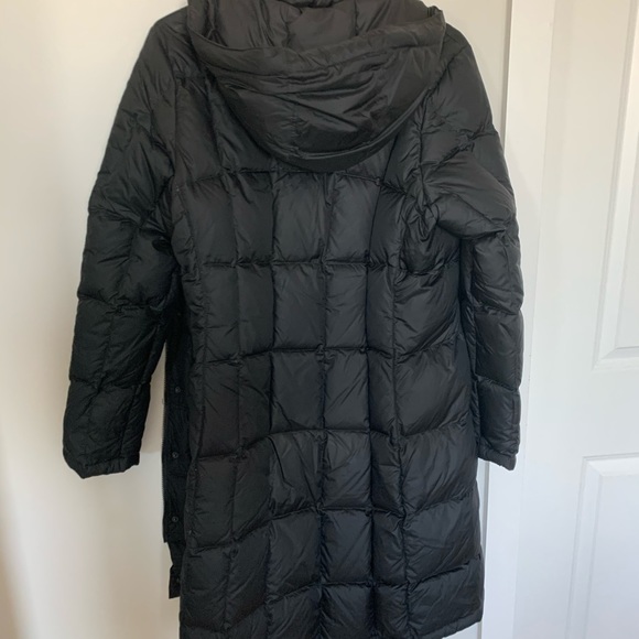 Women’s Northface Parka - Picture 8 of 10
